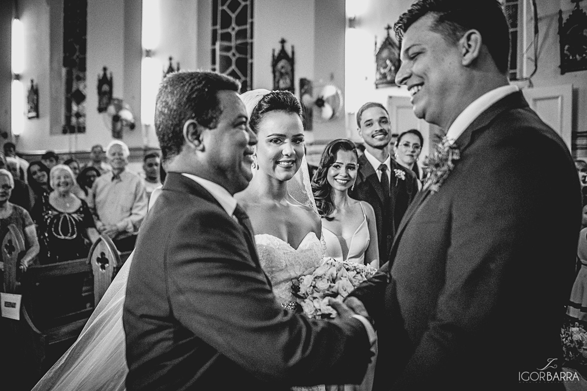 Fotografo Juiz de Fora, Fotografo de casamento Juiz de Fora, Emoção, Noiva, Igreja  Nossa Senhora da Conceição, Benfica, vestido Brilho das noivas, juiz de fora, mg