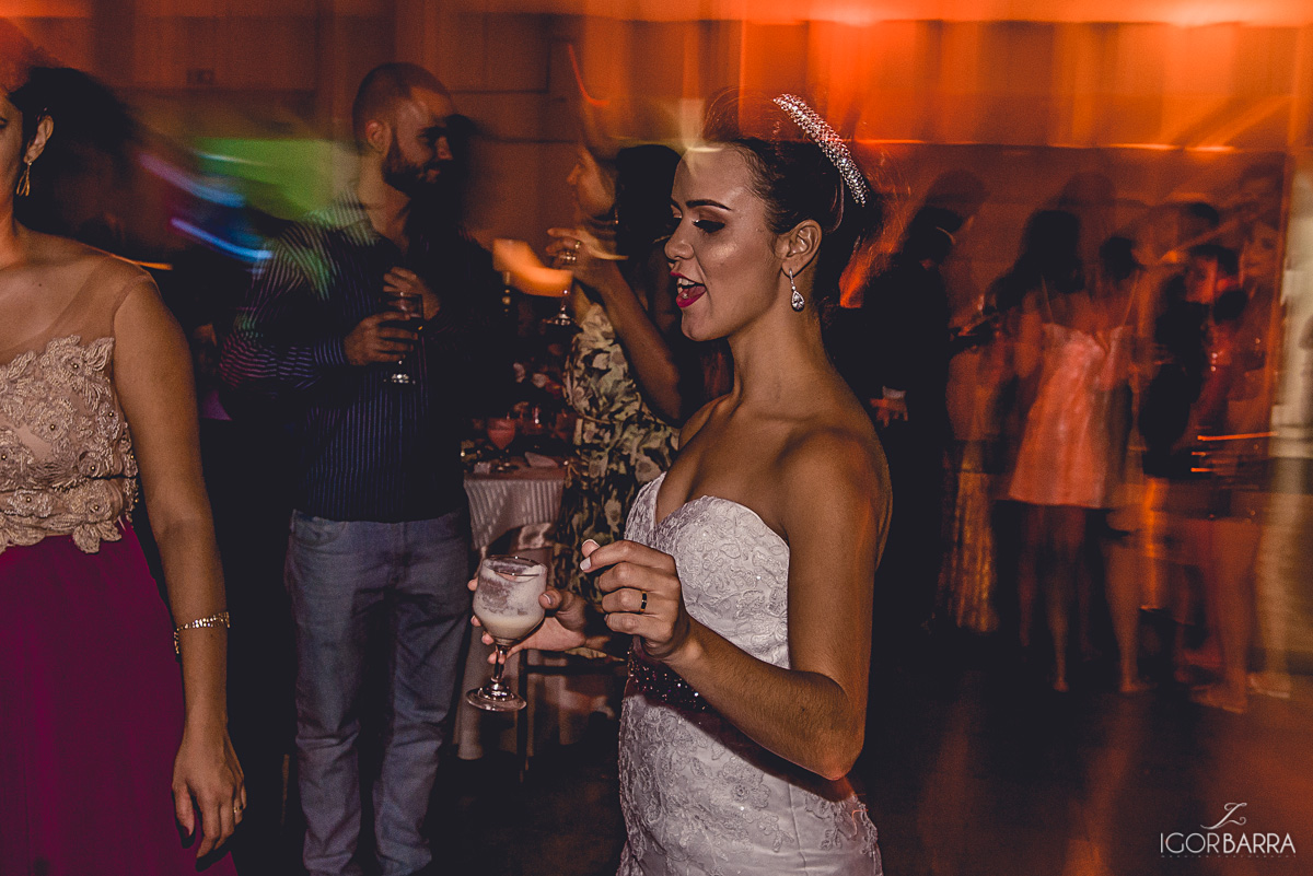Fotografo Juiz de Fora, Fotografo de casamento Juiz de Fora, Foto Noivos, Clube Sírio Libanês, Igreja  Nossa Senhora da Conceição, Benfica, vestido Brilho das noivas, juiz de fora, mg