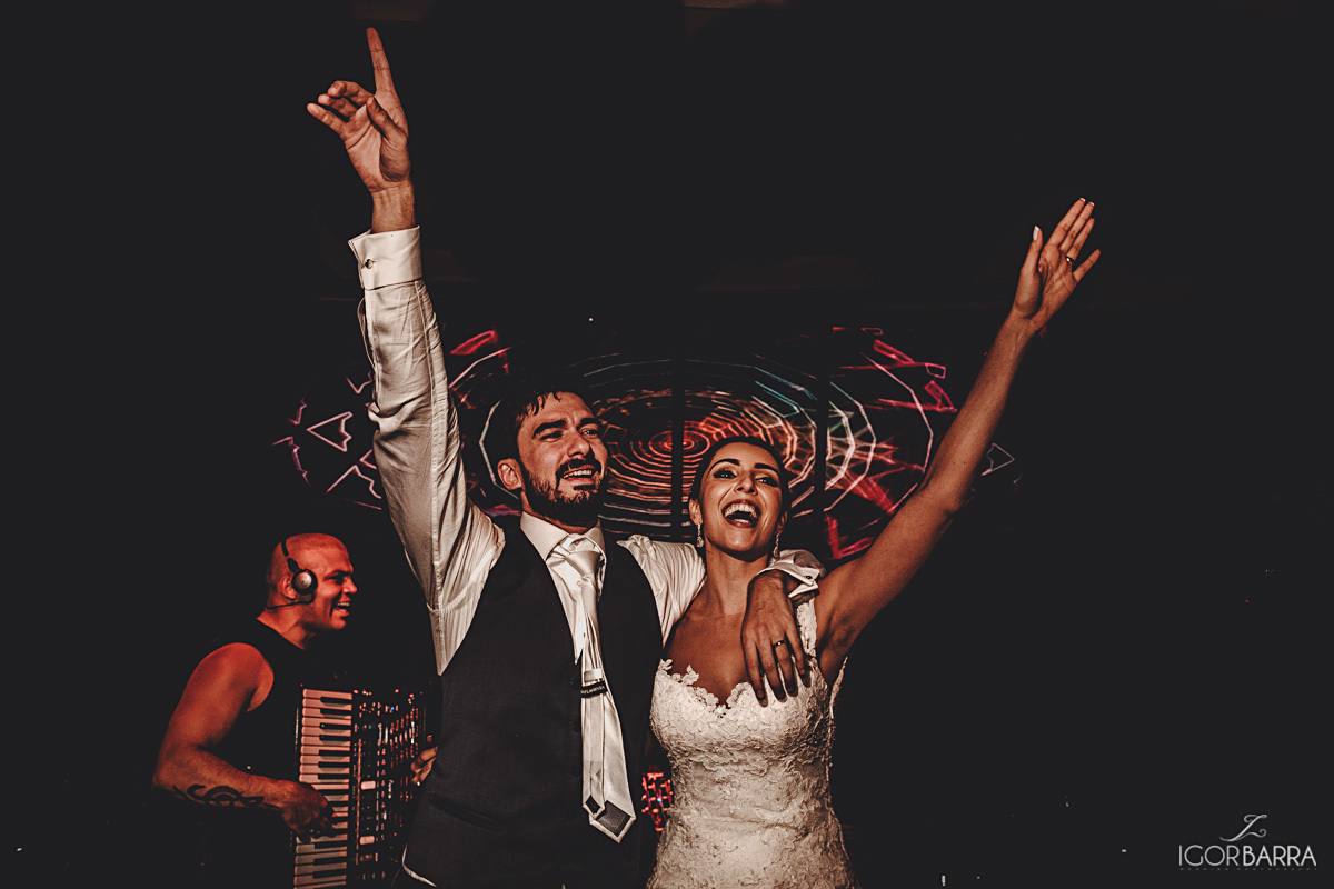 Noiva e noivo, recepção, festa, baile, wedding, casamento, juiz de fora, fotografo, igor barra