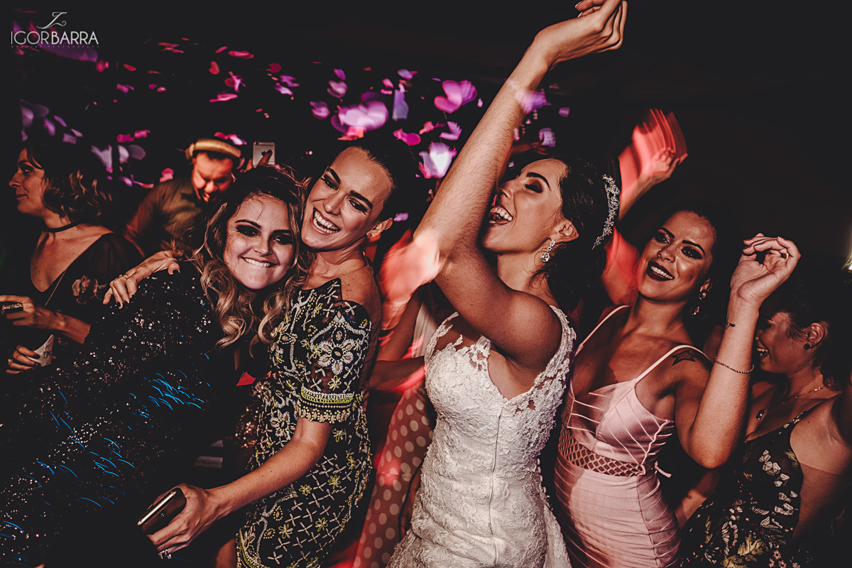 Noiva e noivo, recepção, festa, baile, wedding, casamento, juiz de fora, fotografo, igor barra
