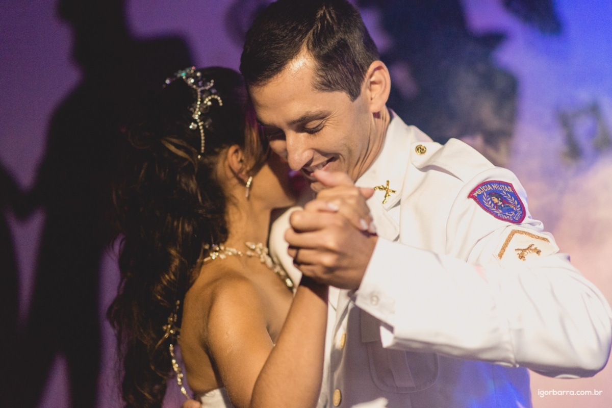 making-off, noiva, casamento, juiz de fora, vestido de noiva, Elegance Noivas, Igreja Matriz Nossa Senhora do Perpétuo Socorro, Cerimonial Isabella Pippa, Espaço Estilo e Festas
Buffet (bolo, doces, salgados): Buffet Estilo e Festas, Maxim Plaza Hotel