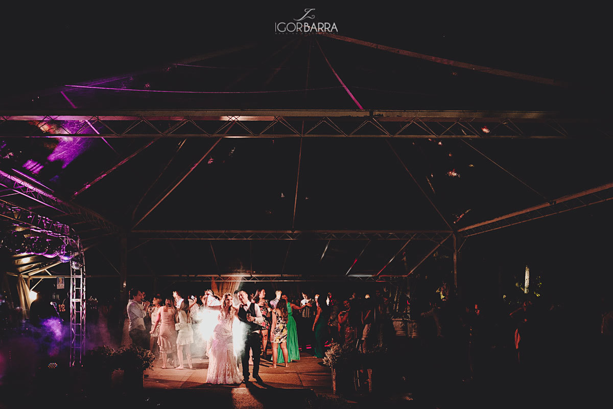 Festa, Baile, pista de dança, Noiva, Noivo, festa de casamento, casamento de dia, Chateau Bouganville, Juiz de Fora, Matias Barbosa, igor barra