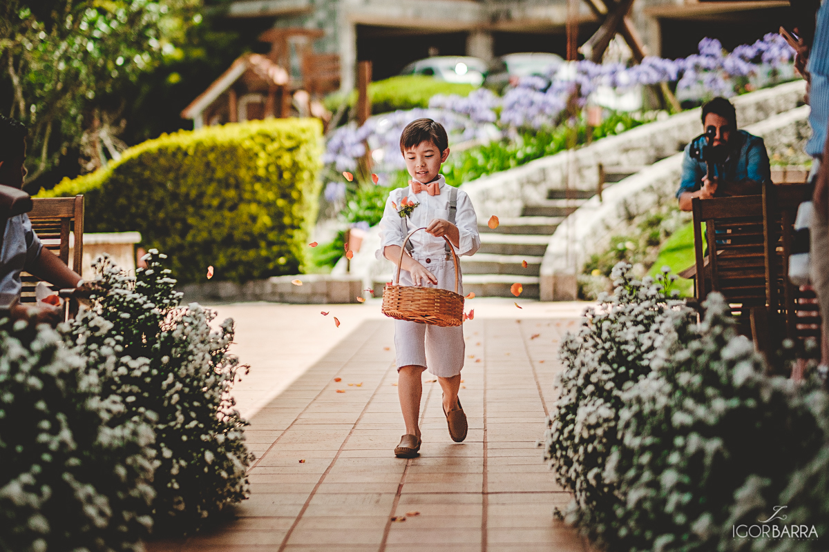 Pajem, noivo de bermuda, Fazenda, pedaco do ceu, itamonte, minas gerais, igor barra, fotografo igor barra