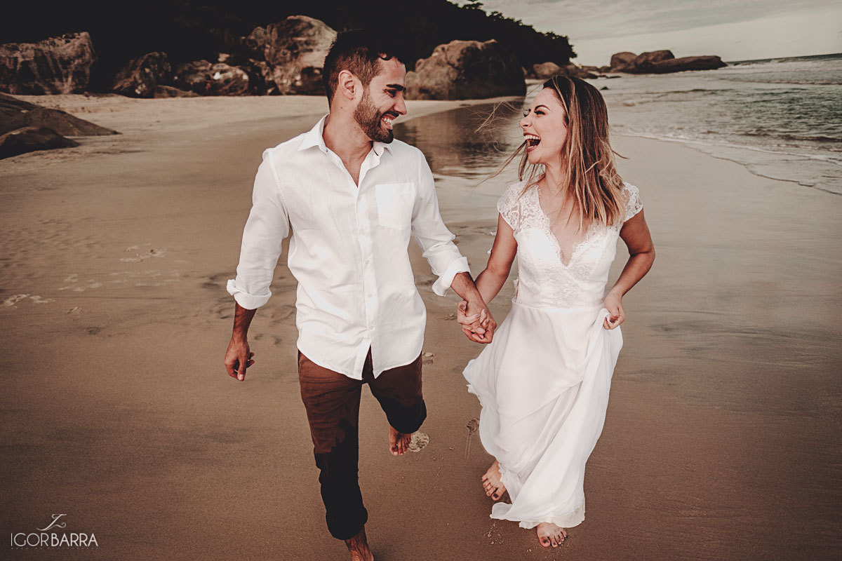 Noivos, e-session, pre-casamento, pre-wedding, grumari, praia, beach, rio de janeiro, rj, igor barra fotografia