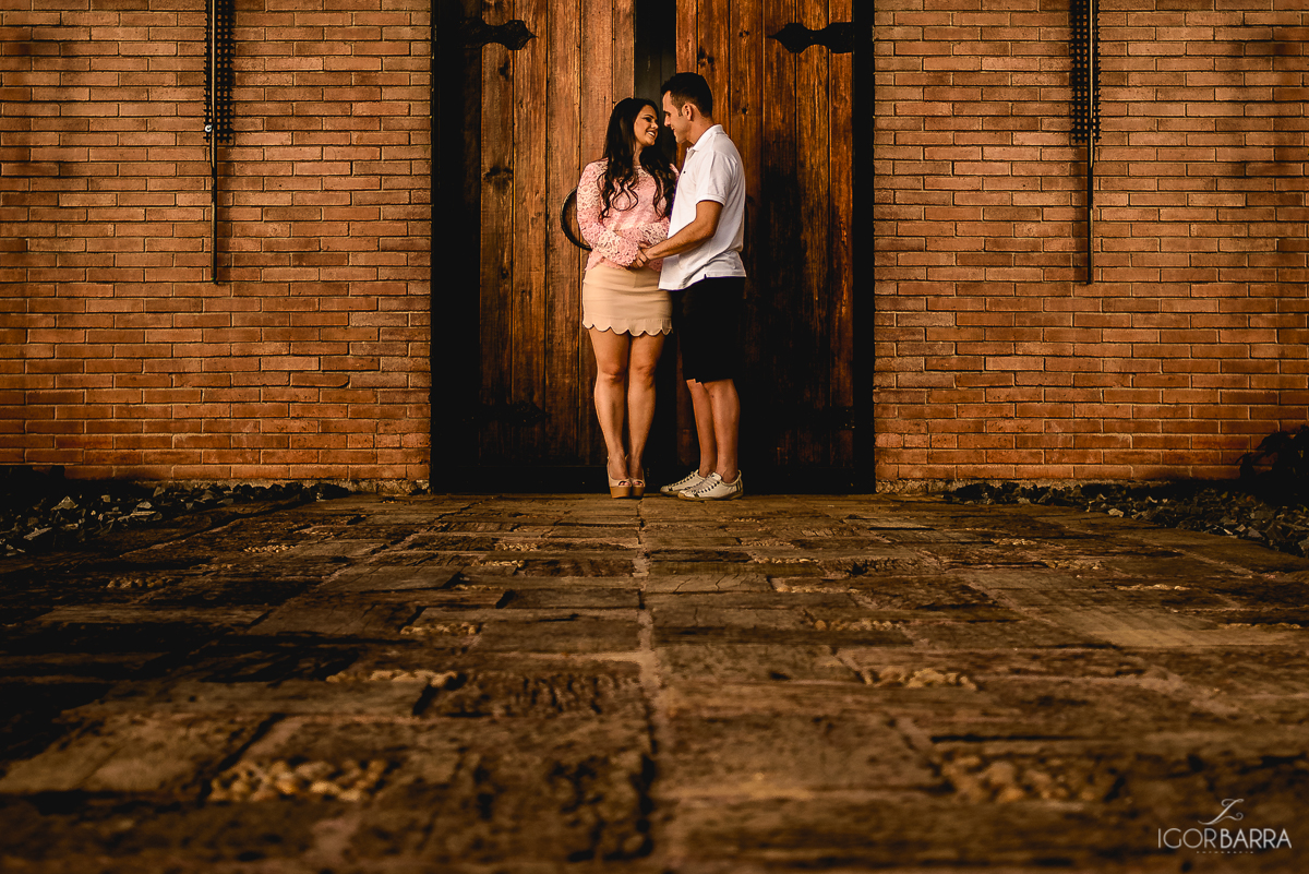 Fotografia, pré-casamento, noivos, casal, amor, parede, MR, Tugas, Juiz de fora, MG