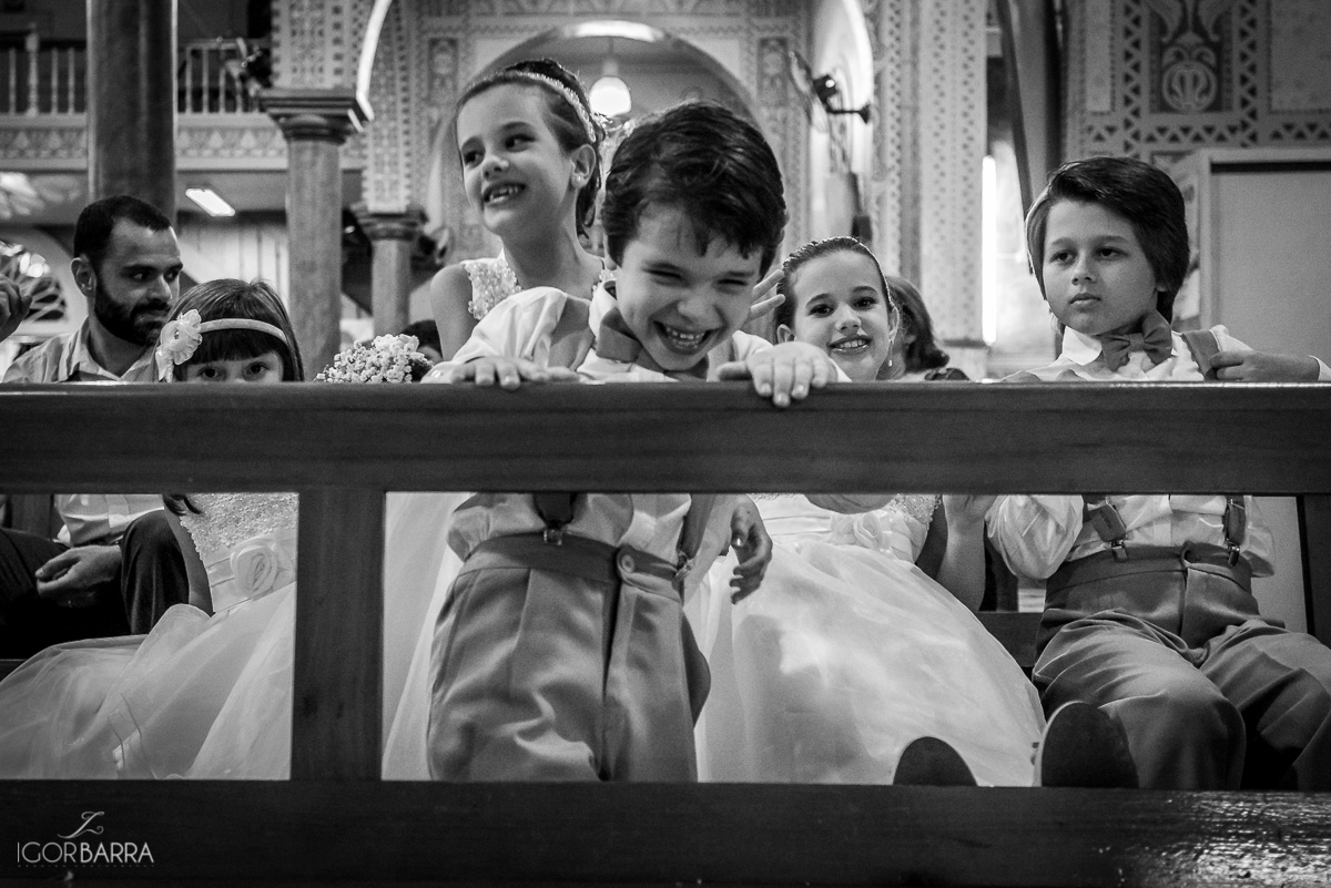 Pajens e daminhas, Brincando, correndo, Casamento na Igreja São Sebastião, Flavia e Paulo, Juiz de Fora - MG