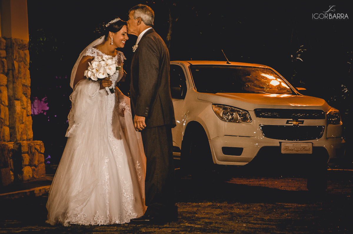 Casamento na Igreja São Sebastião,  Pai da noiva, Beijo do pai na noiva, Flavia e Paulo, Juiz de Fora - MG