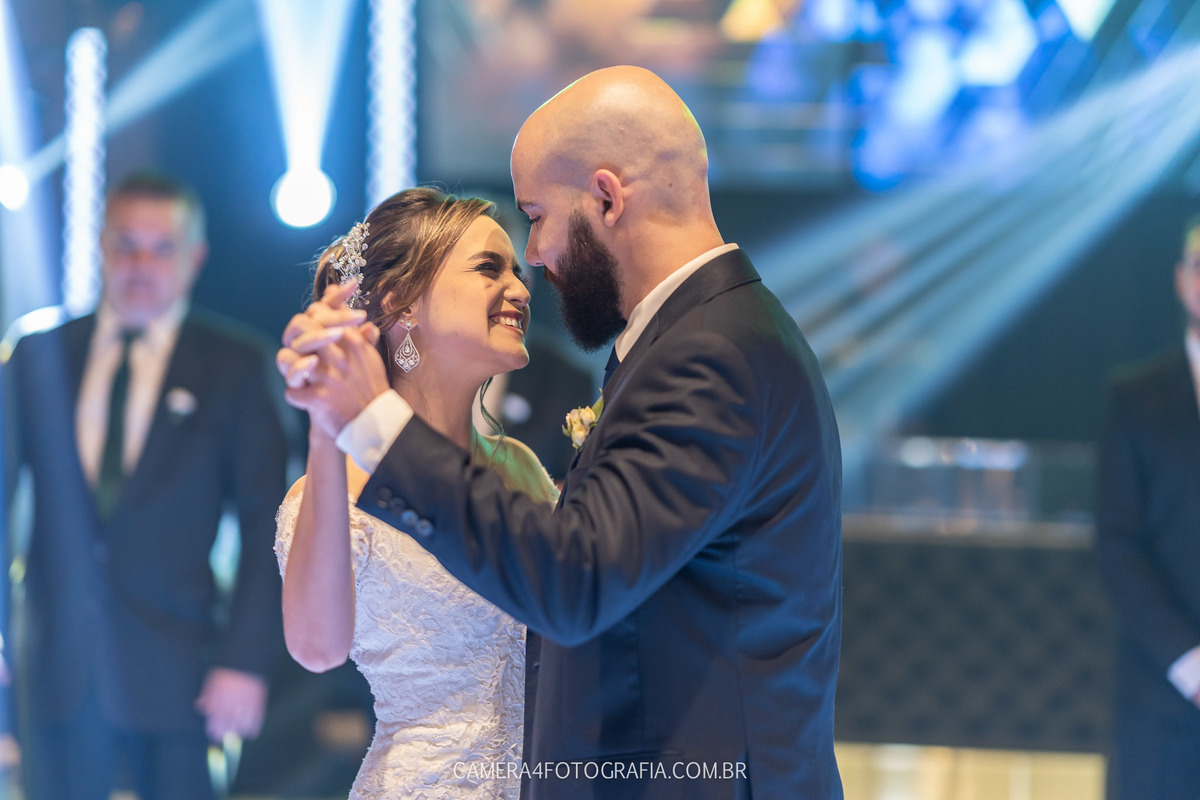 casamento-de-monica-e-guilherme-em-bauru-sp-no-buffet-santa-felicidade-www.camera4fotografia.com.br