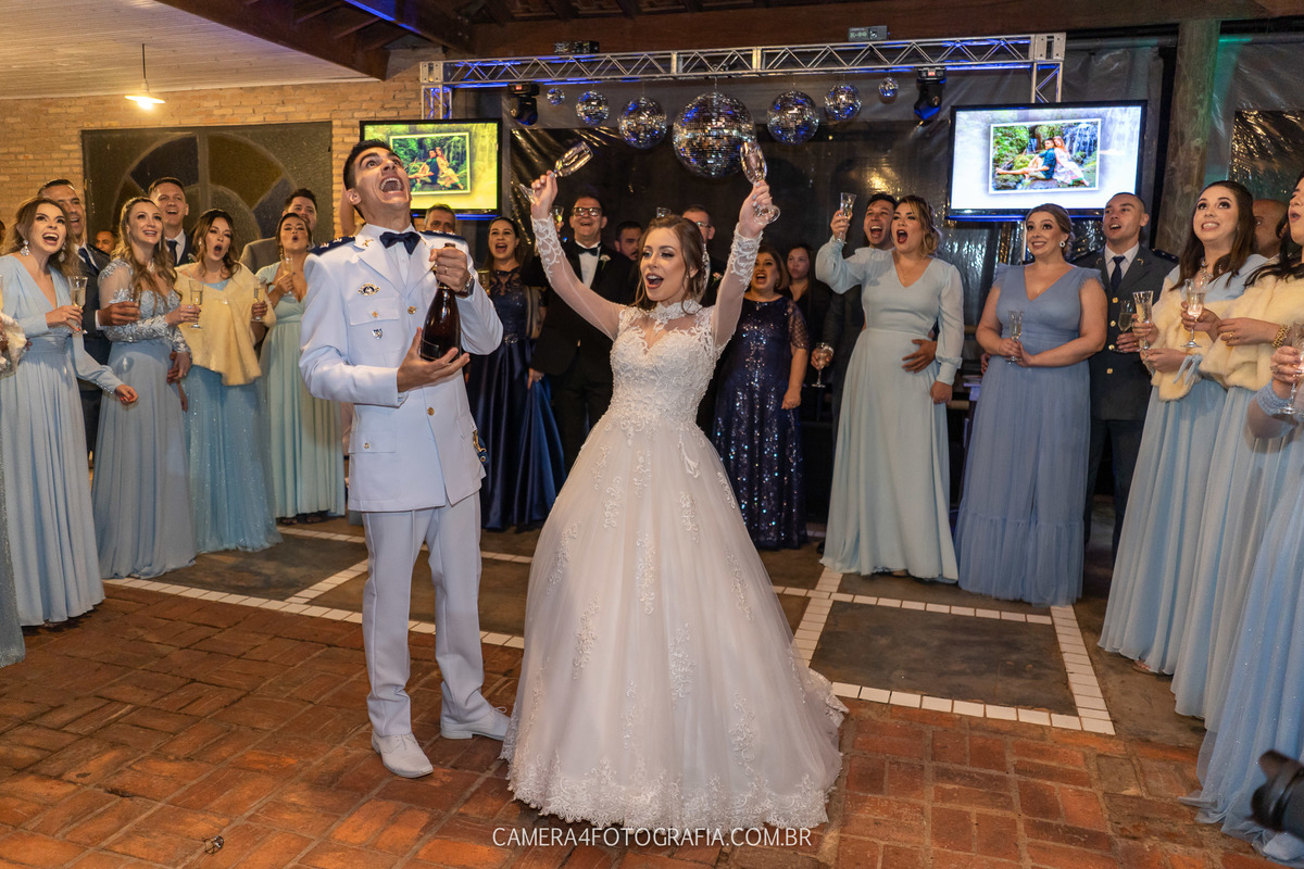 casamento-de-angélica-e-luiz-no-vila-são-francisco-eventos-em-bauru-sp-www.camera4fotografia.com.br