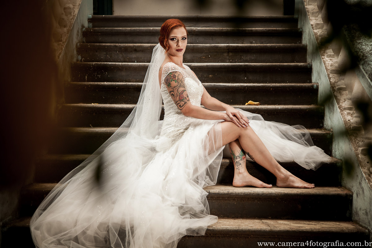 noiva na escadaria