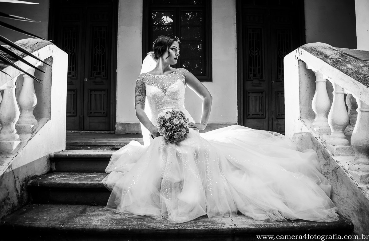 noiva na escadaria
