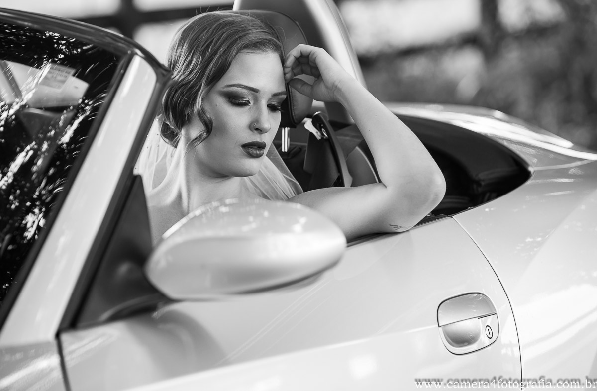 noiva no carro