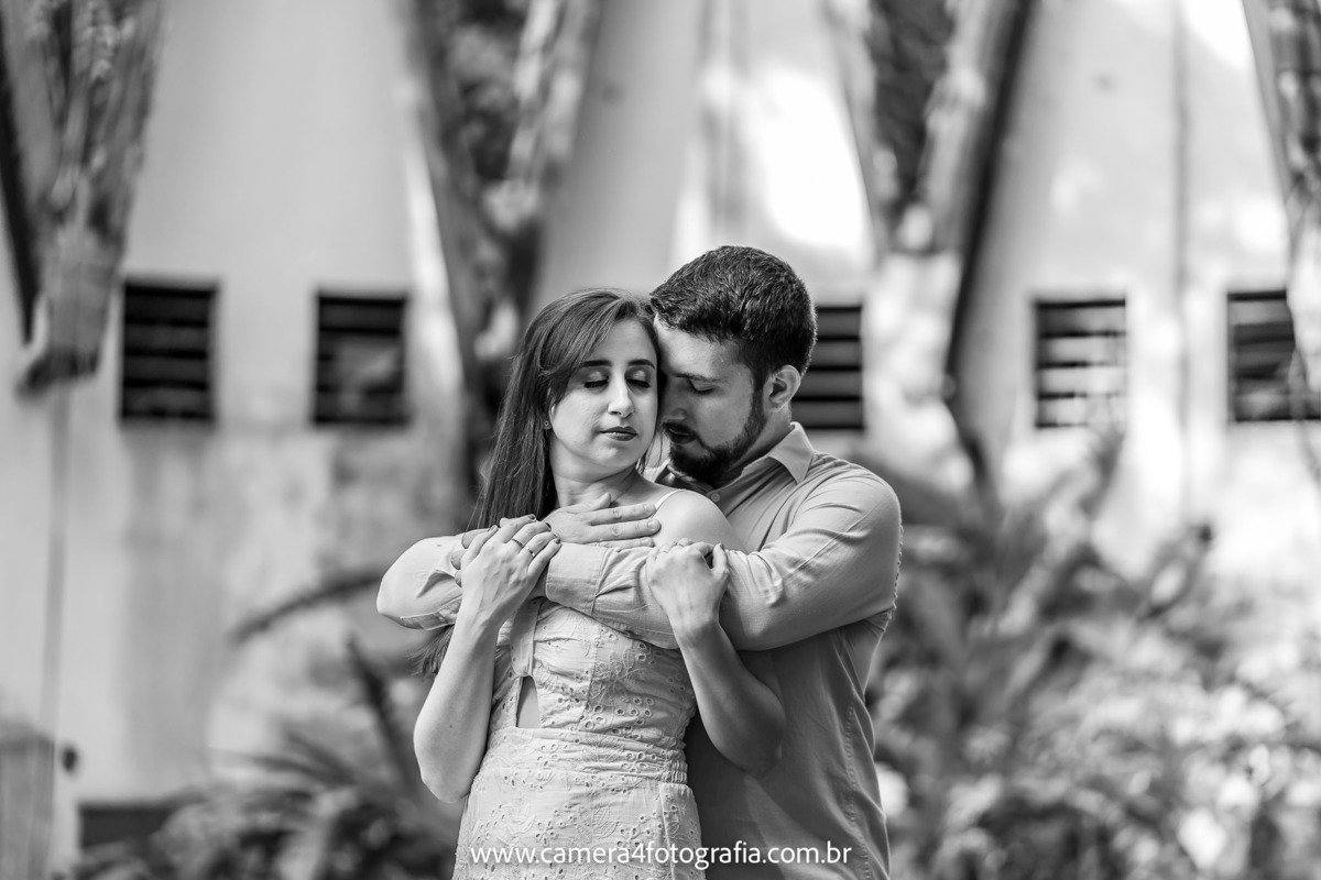 ensaio-pré-casamento-de-ana-carolina-e-guilherme-no-chalé-hotel-em-bauru-sp-www.camera4fotografia.com.br