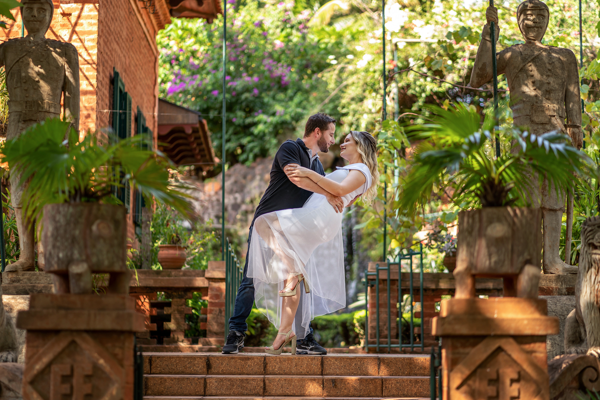ensaio-pré-wedding-de-beatriz-e-joão-no-castelo-furlani-www.camera4fotografia.com.br
