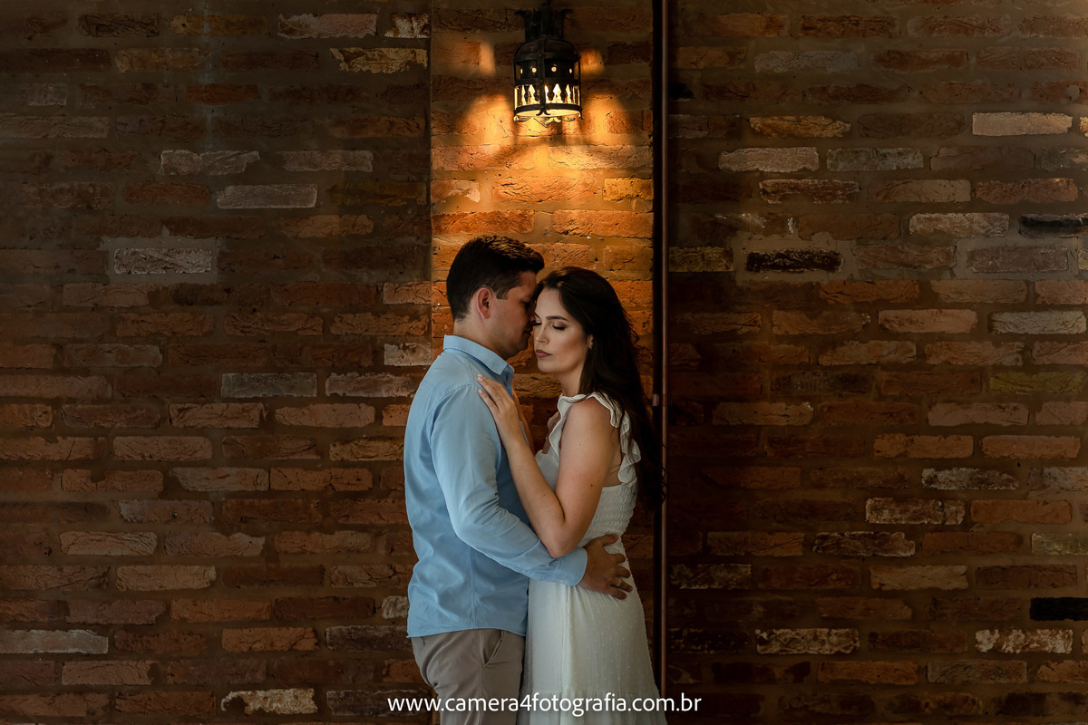 ensaio-pré-casamento-de-emily-e-octávio-no-o-incantare-em-bariri-sp-www.camera4fotografia.com.br