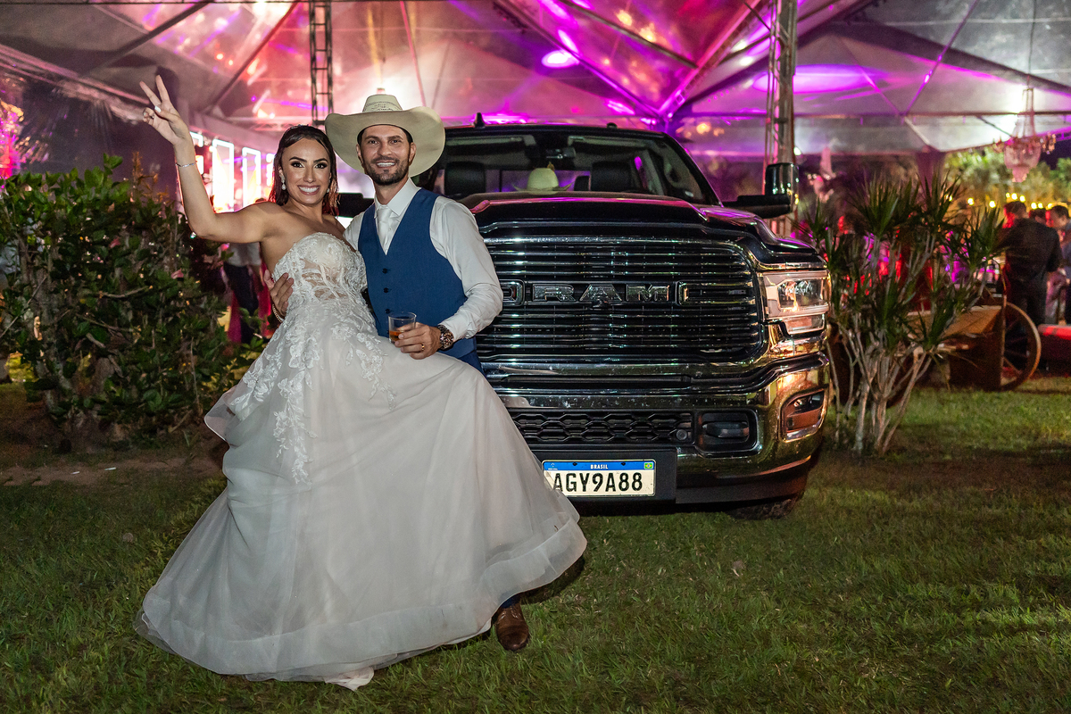 casamento-de-beatriz-e-pedro-na-fazenda-são-benedito-em-agudos-sp-www.camera4fotografia.com.br