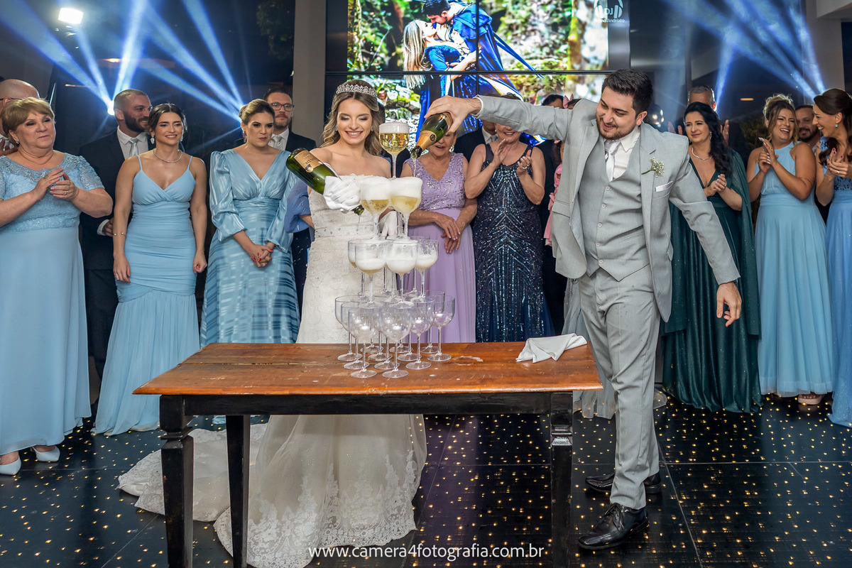 matheus-em-bauru-no-buffet-márcia-e-marô-www.camera4fotografia.com.br