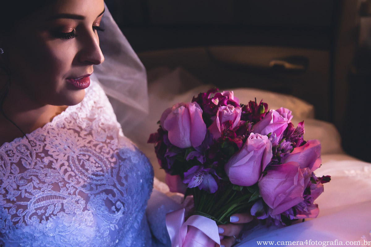 no no carro antes do casamento na frente da igreja