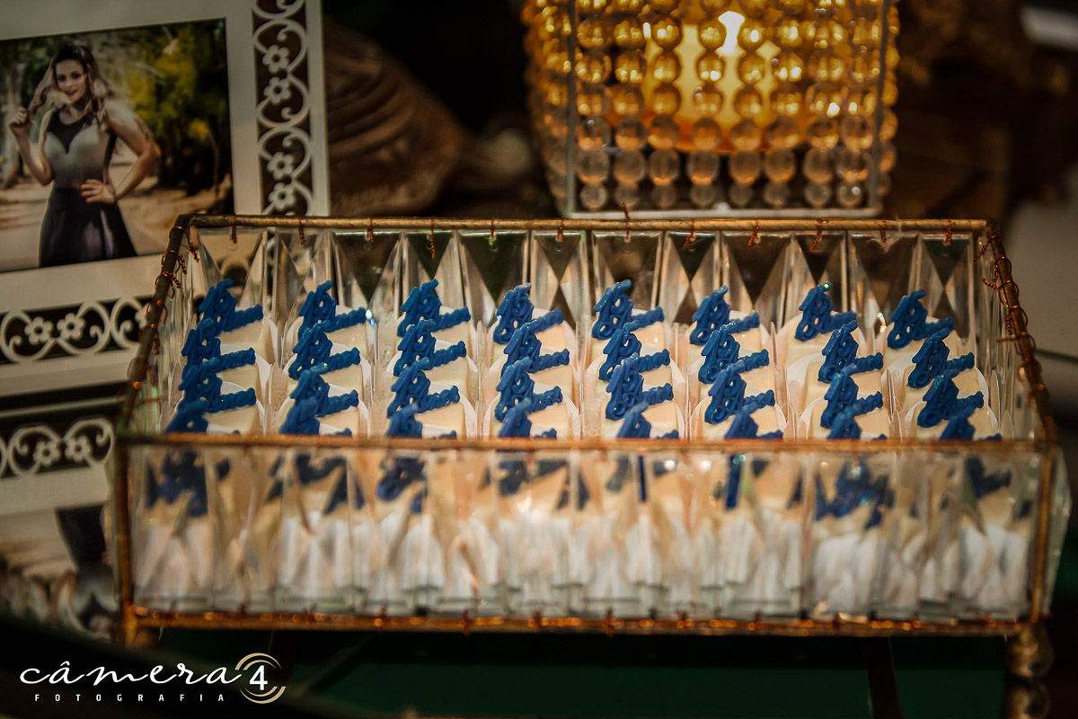 docinhos da festa de 15 anos