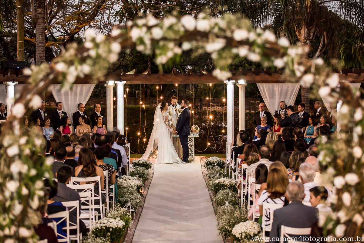 foto da cerimônia do casamento na chácara veneza na cidade de bauru
