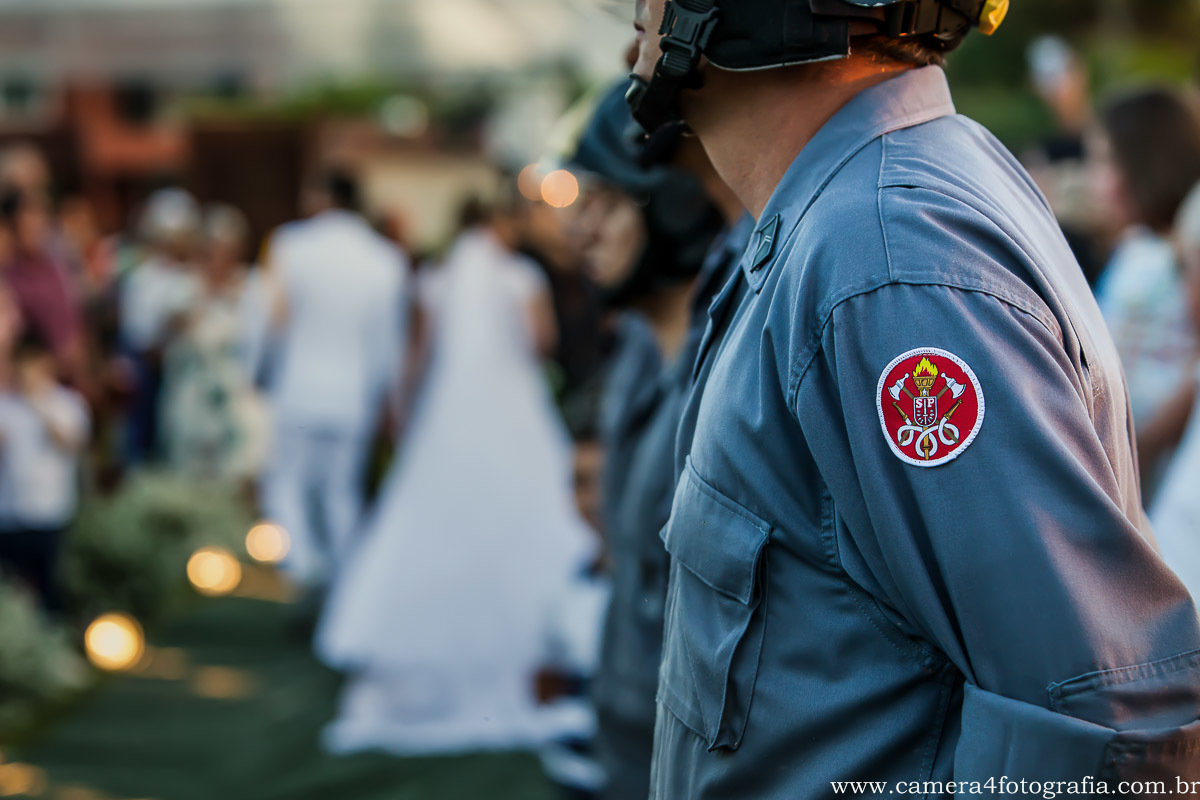 militares na guarda de honra do casamento