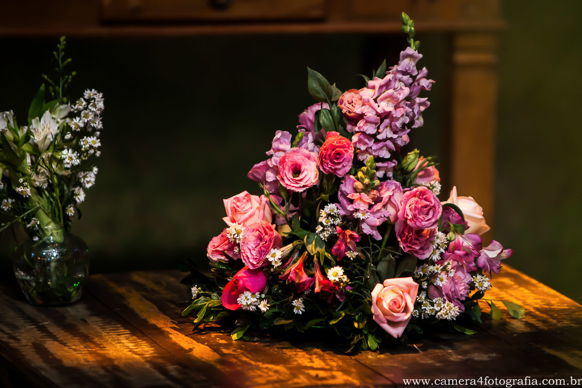 decoração com flores no casamento