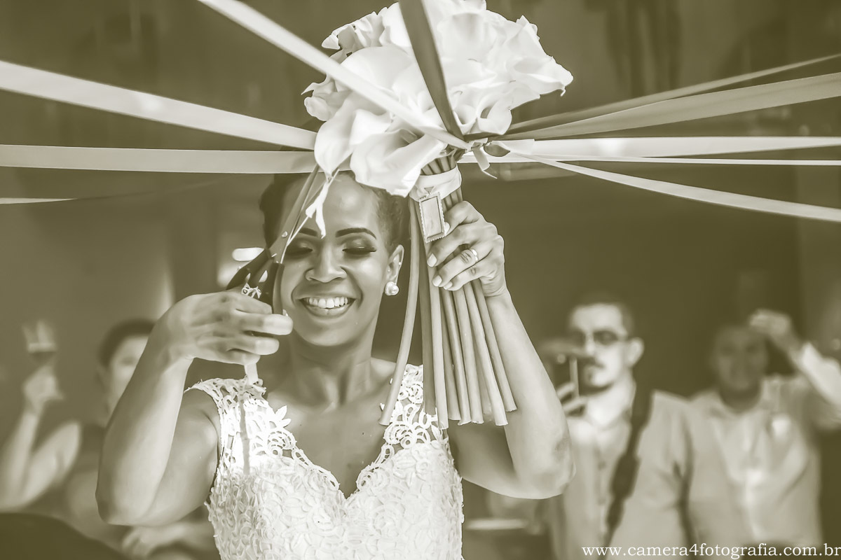 buquê de fitas no casamento