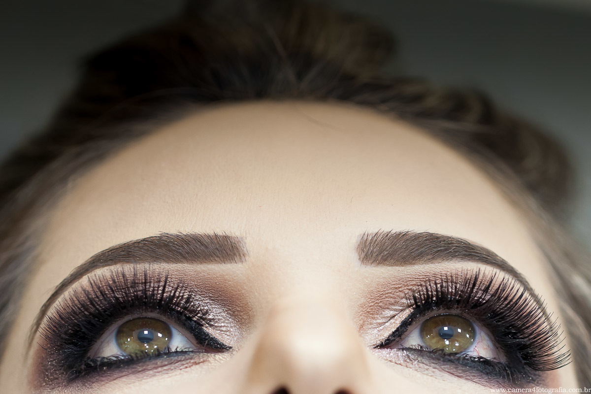 maquiagem da noiva durante o making of