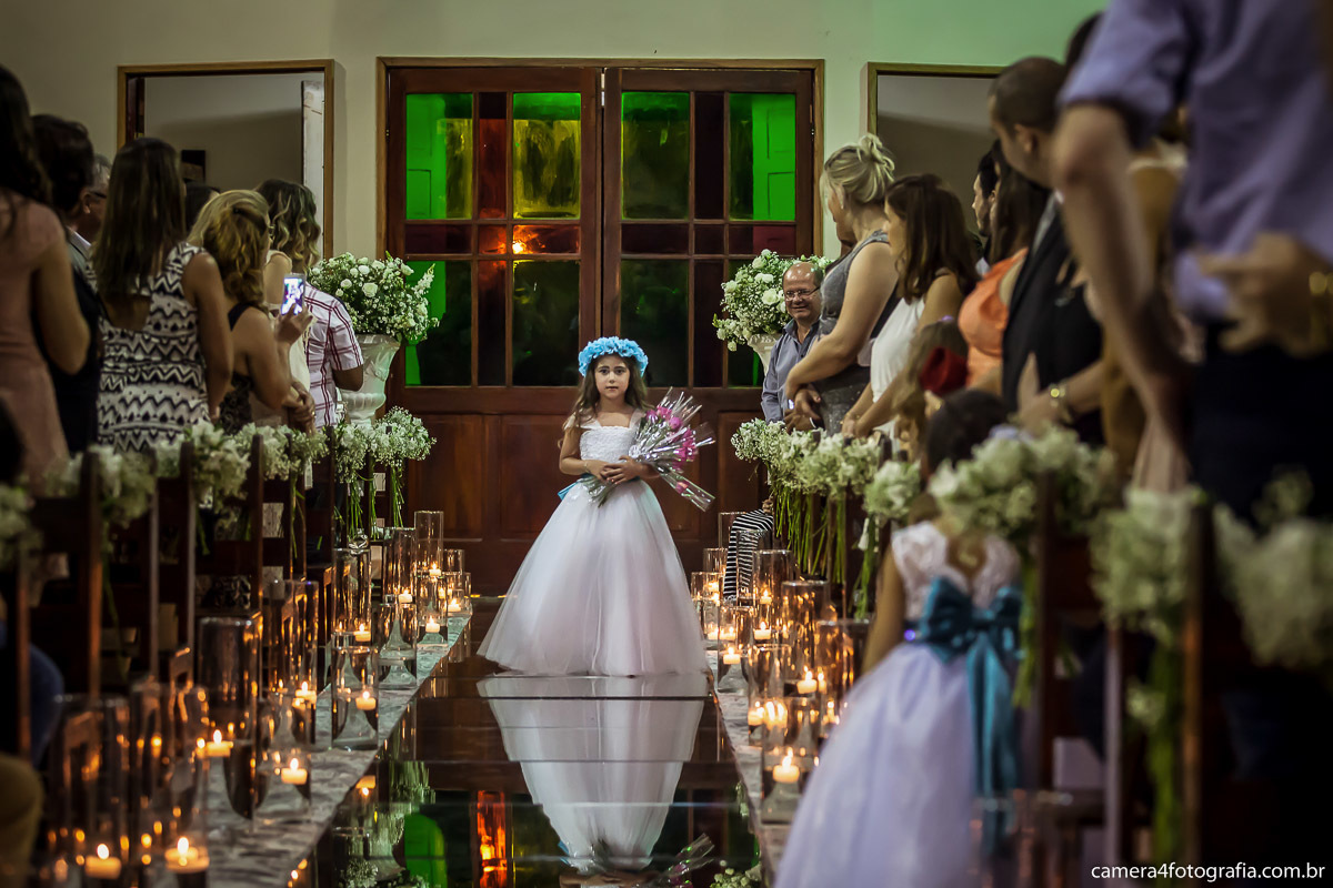 entrada da florista no casamento