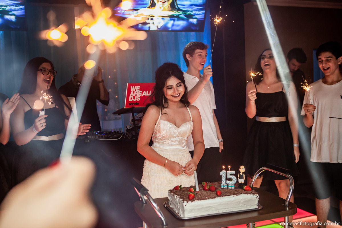 parabésns na festa de 15 anos da júlia xavier