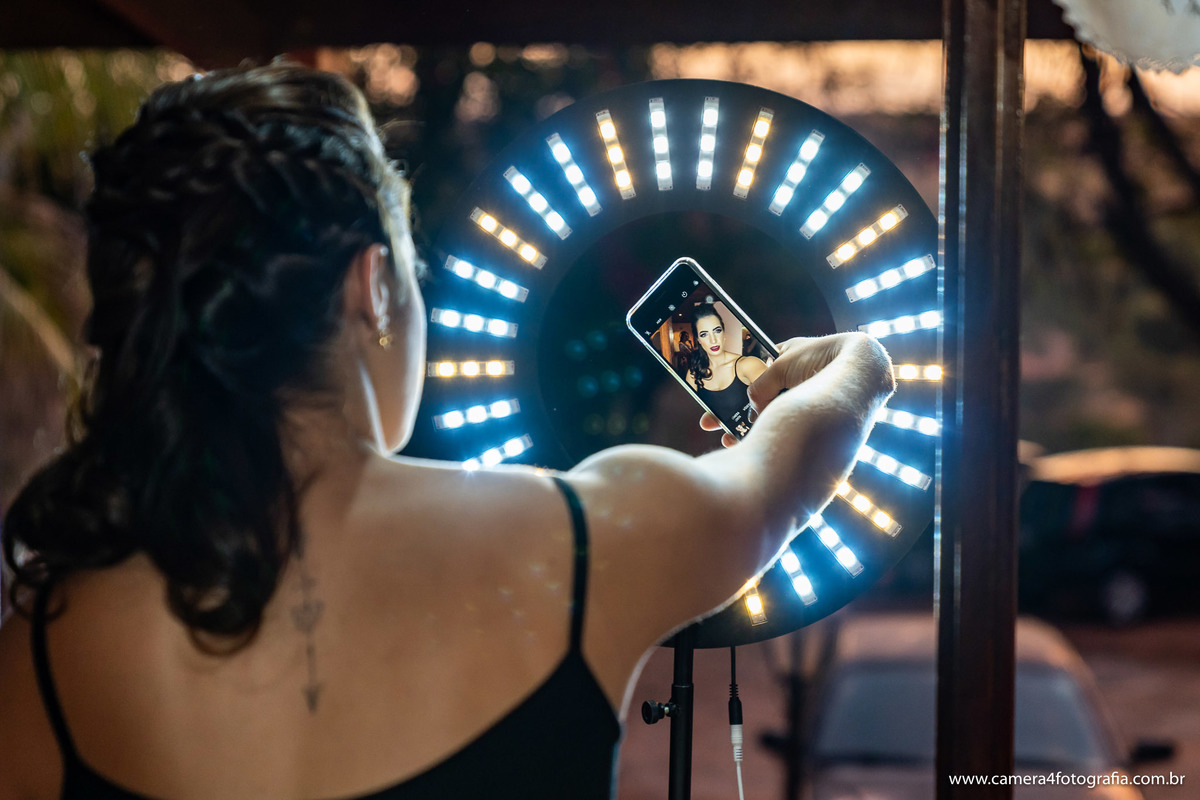 madrinha durante o making of da noiva