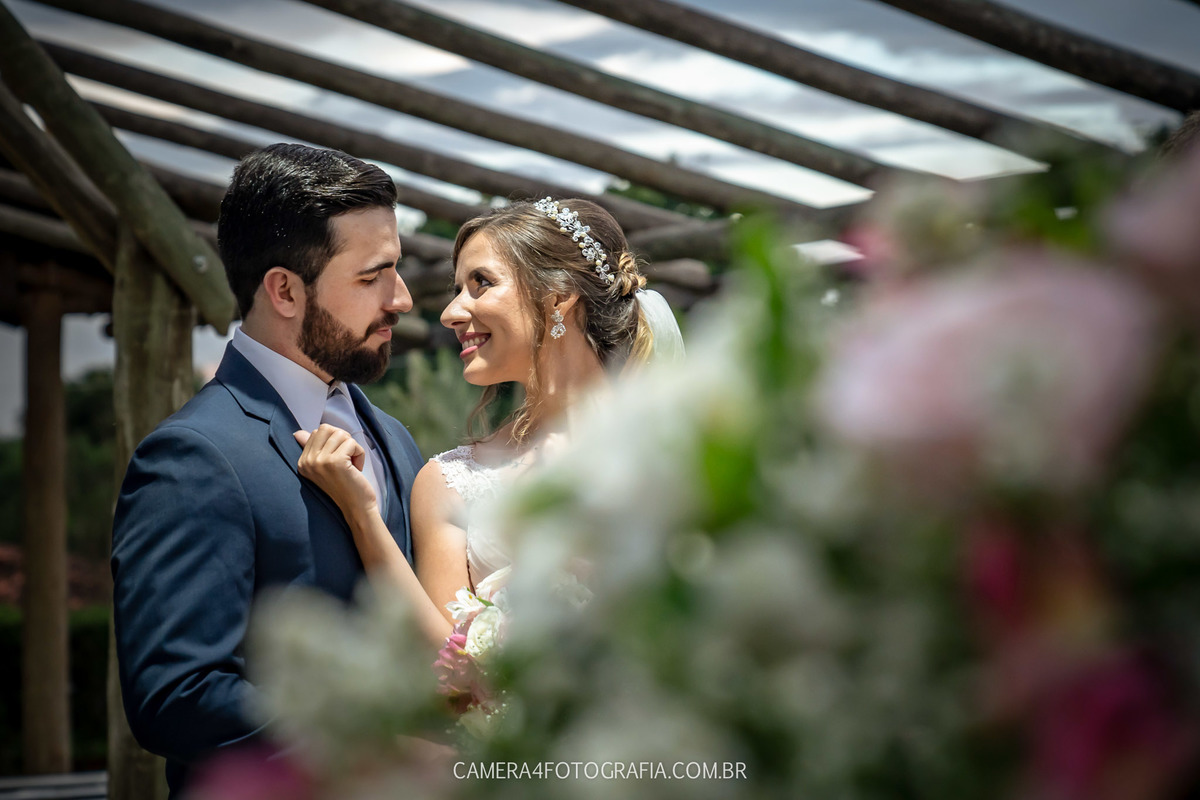 fotos dos noivos entre a cerimônia e a festa