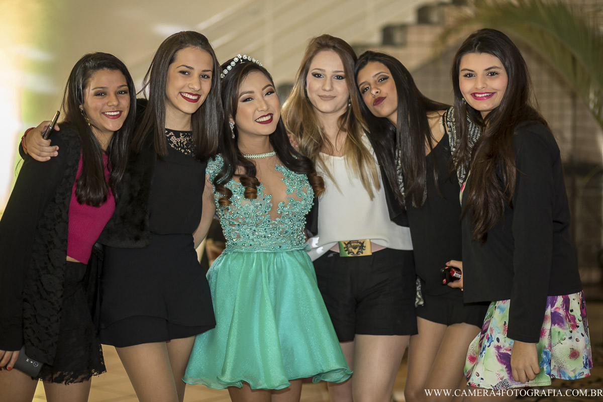 amigas com aniversariante