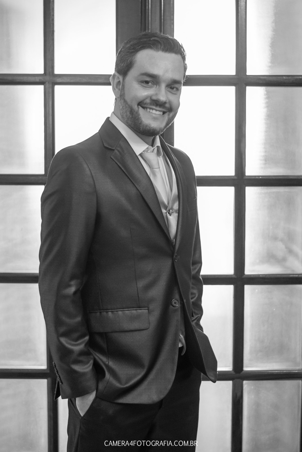 noivo pronto para o casamento