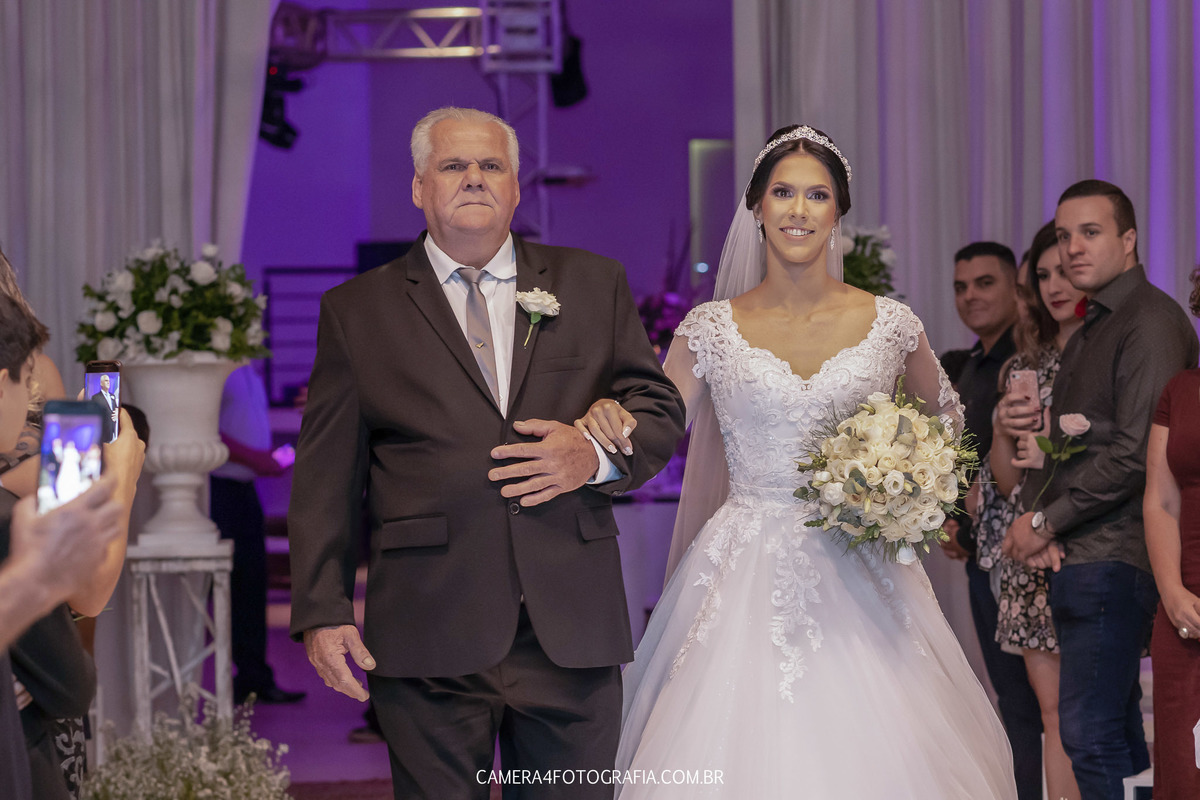 casamento-em-bauru-sp-de-mara-e-lucas-camera-4-fotografia