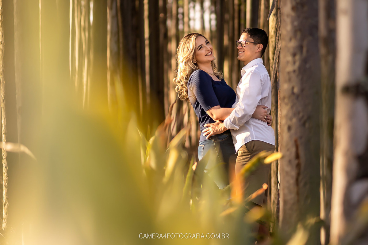 ensaio-pré-wedding-de-rebeca-e-guilehrme-em-piratininga-sp-www.camera4fotografia.com.br