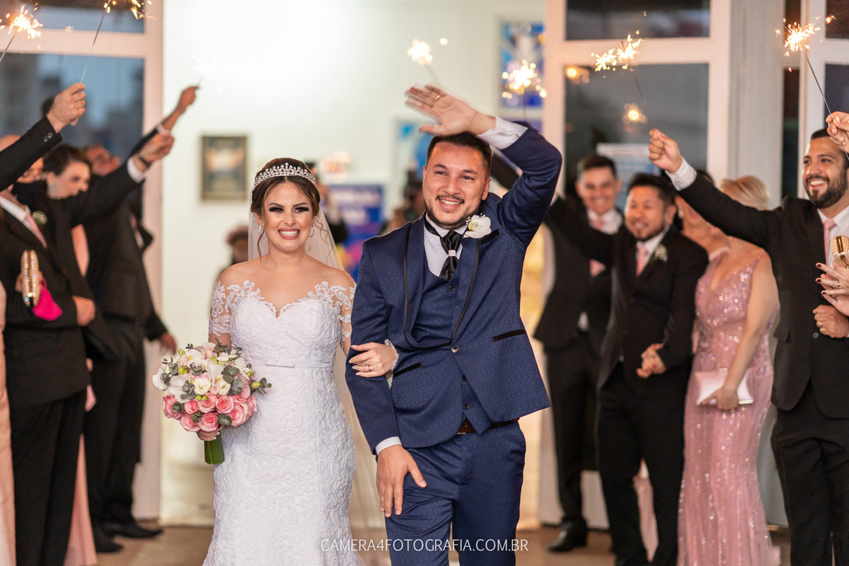 casamento-de-bárbara-priolo-e-guilherme-no-buffet-santa-felicidade-em-bauru-sp-www.camera4fotografia.com.br