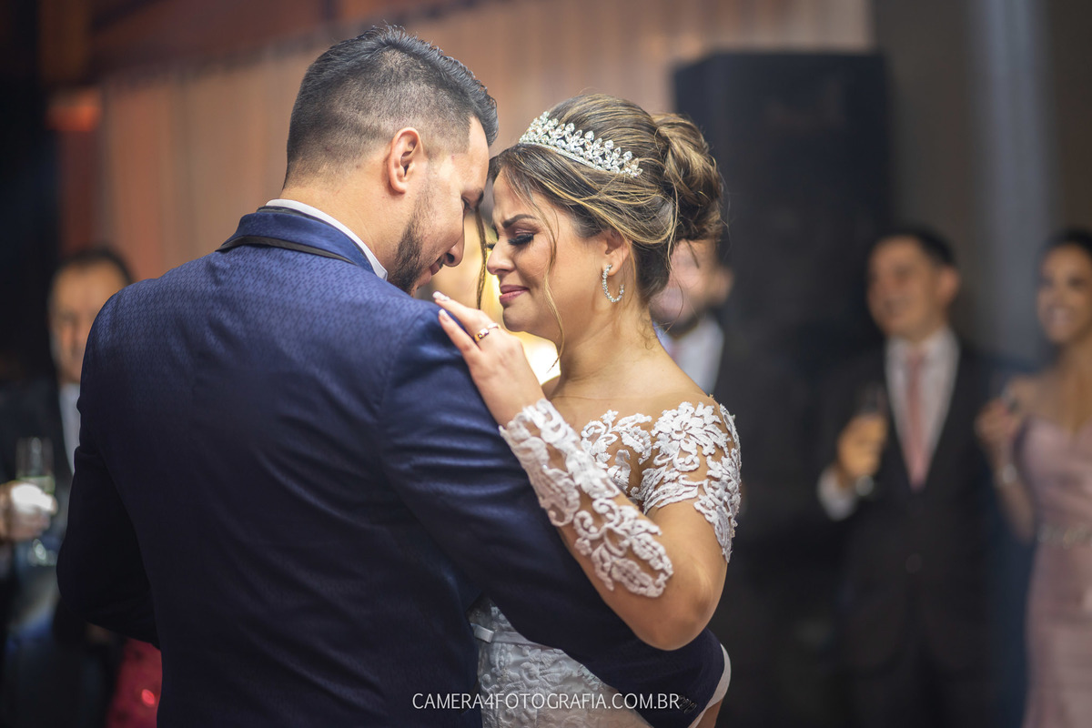 casamento-de-bárbara-priolo-e-guilherme-no-buffet-santa-felicidade-em-bauru-sp-www.camera4fotografia.com.br