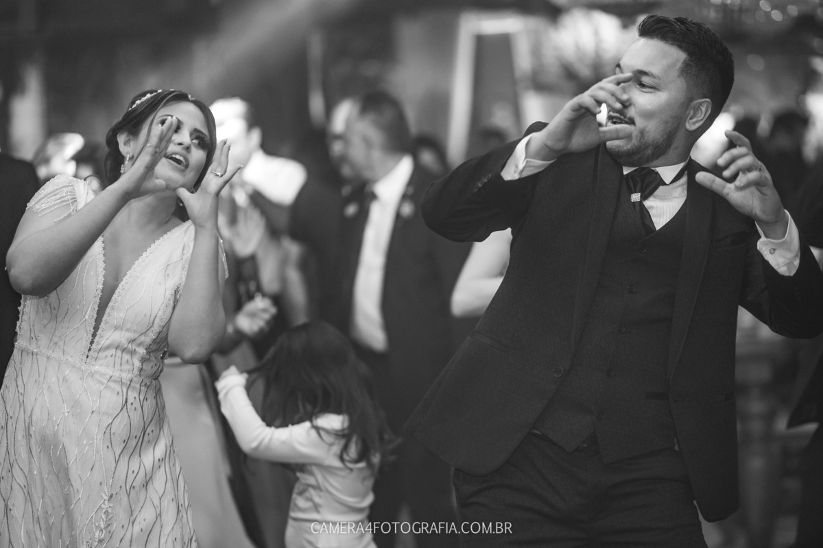 casamento-de-bárbara-priolo-e-guilherme-no-buffet-santa-felicidade-em-bauru-sp-www.camera4fotografia.com.br