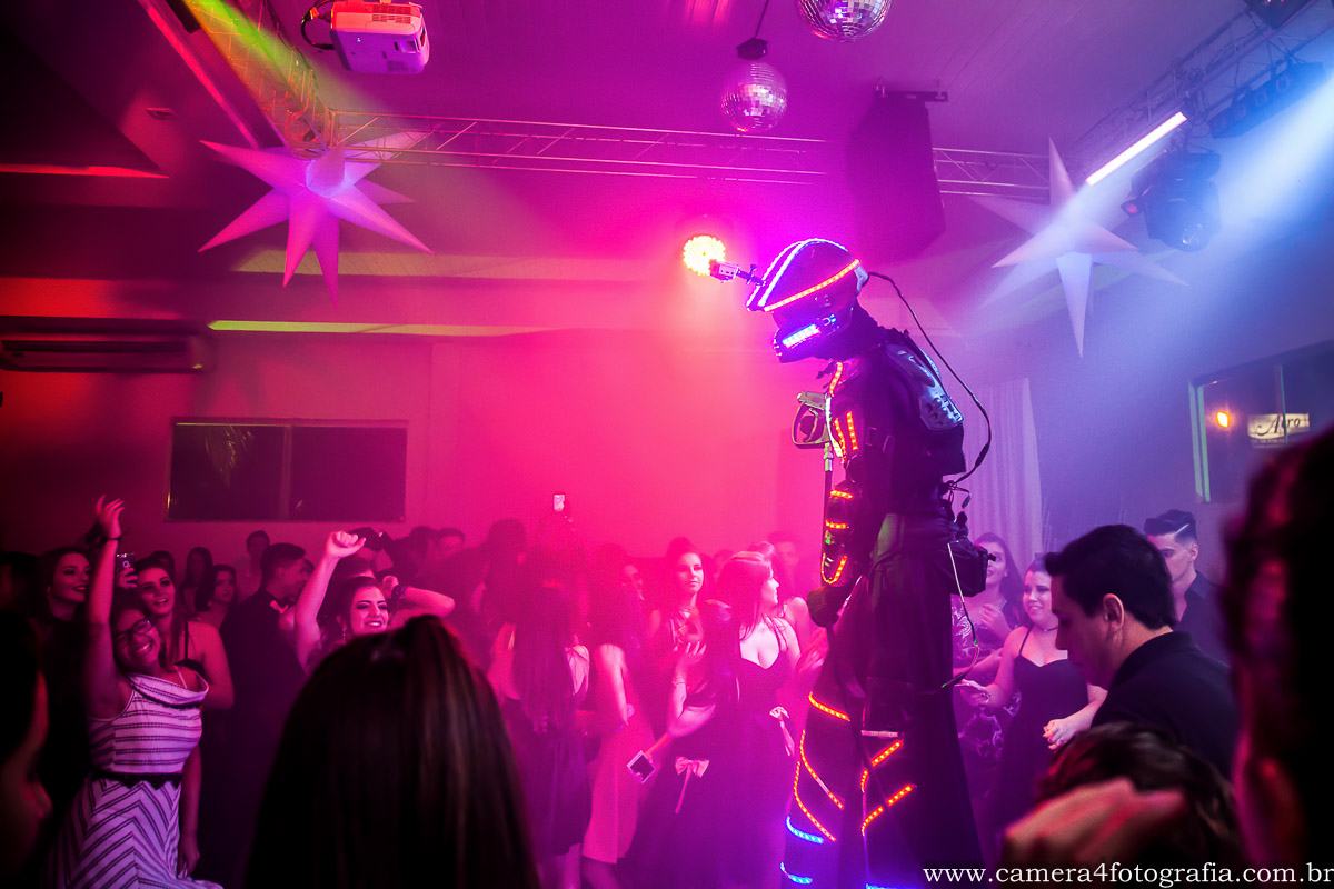 Robo de Led em aniversário