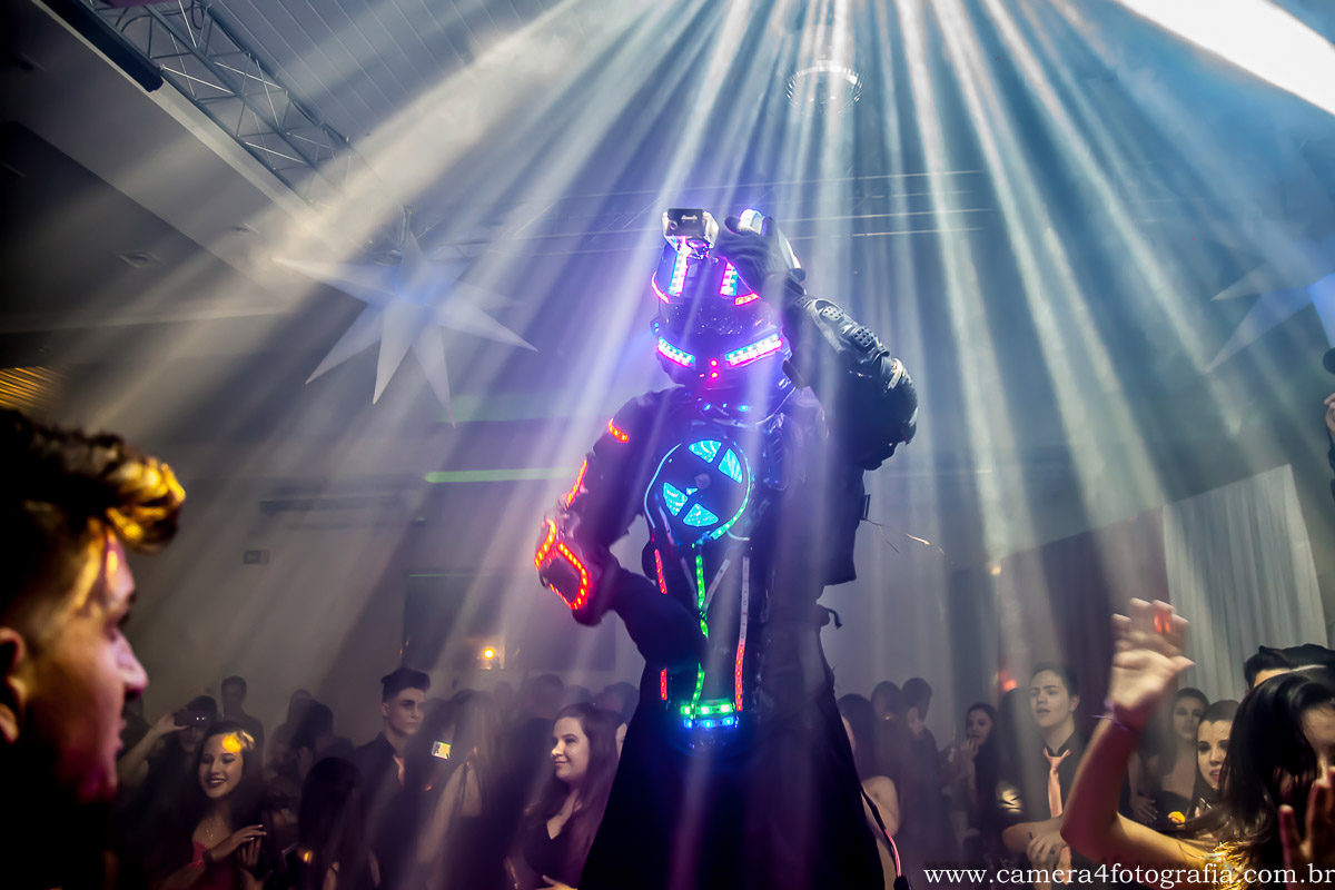 Robo de Led em aniversário