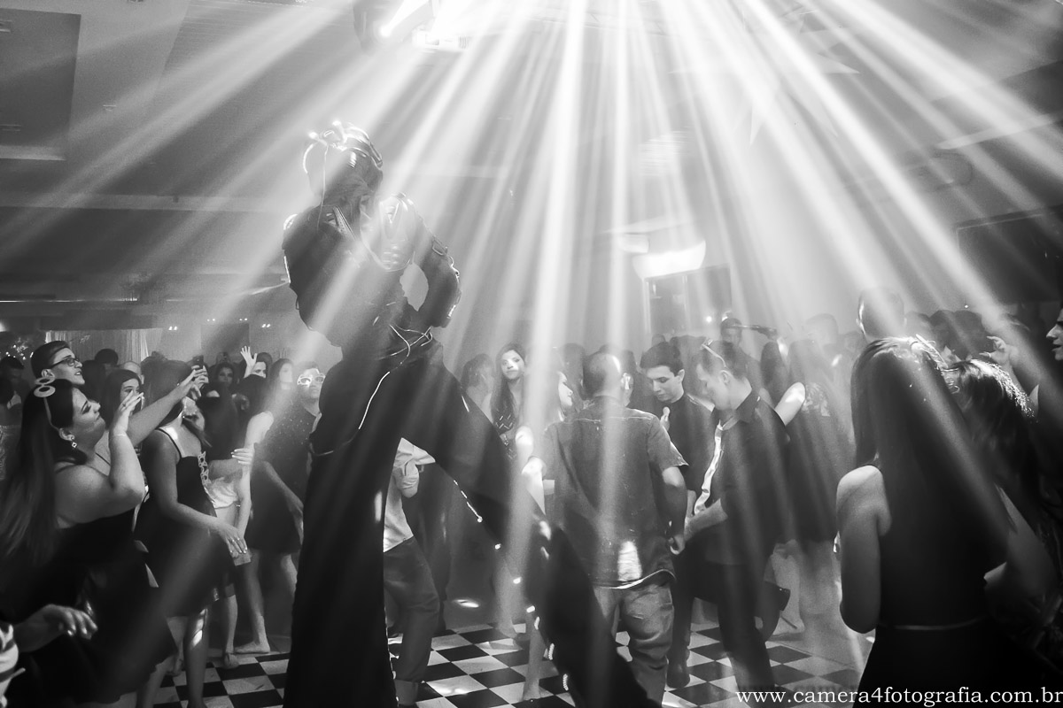 Robo de Led em aniversário