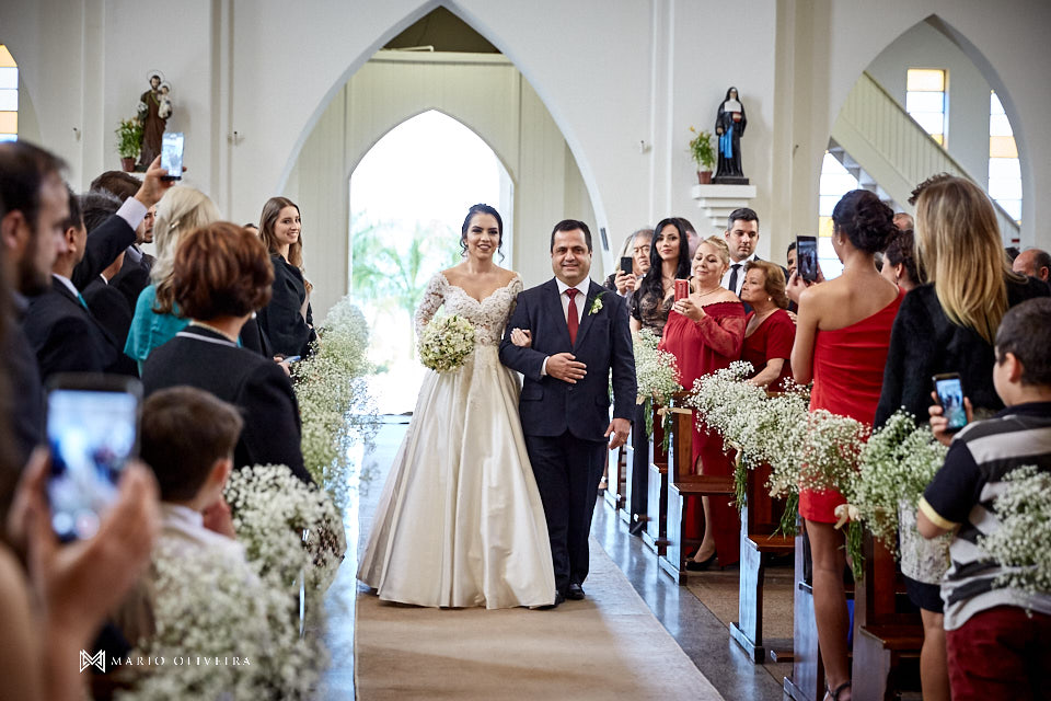casamento na igreja nossa senhora de fatima entrada da noiva com o pai