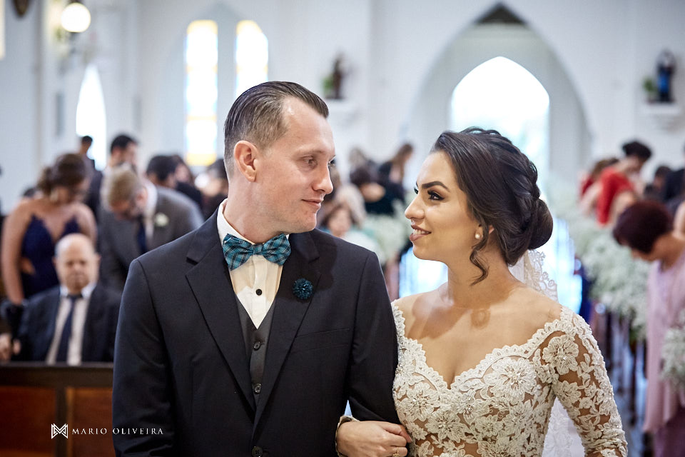 casamento na igreja nossa senhora de fatima casal no altar