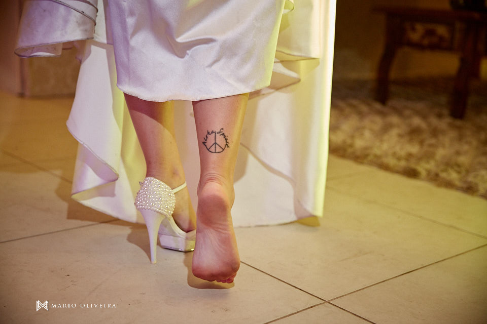 recepção no espaço brasil, festa de casamento, convidados rindo, noivos se divertindo,