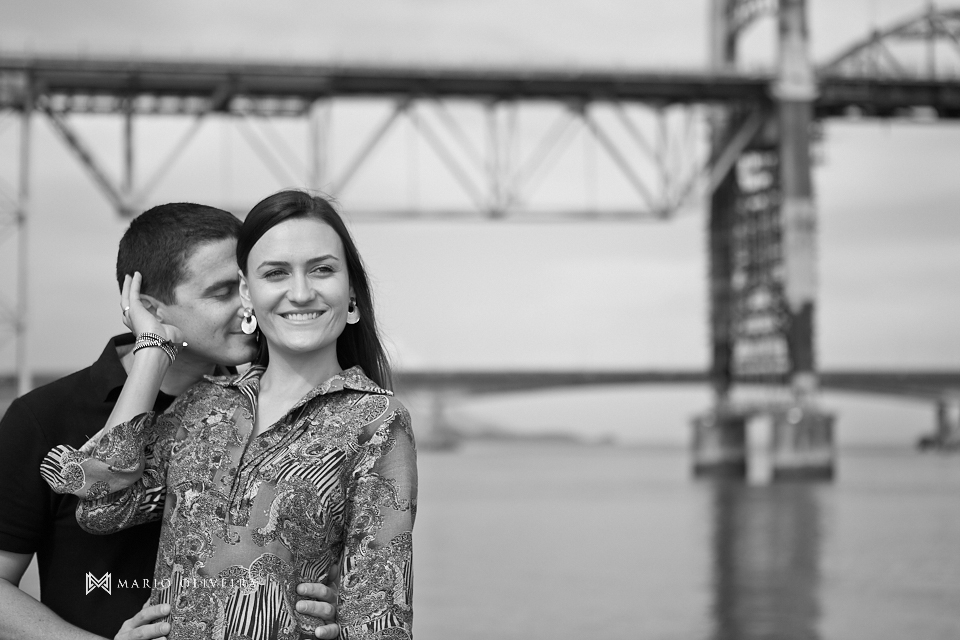 ensaio pré casamento, ensaio fotografico, casal, florianopolis, fotografia, mario oliveira, pre wedding, fotógrafo de casamento, fotografia de casamento, ponte hecilio luz, praia da joaquina