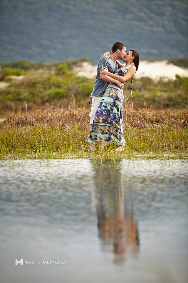 ensaio pré casamento, ensaio fotografico, casal, florianopolis, fotografia, mario oliveira, pre wedding, fotógrafo de casamento, fotografia de casamento, ponte hecilio luz, praia da joaquina