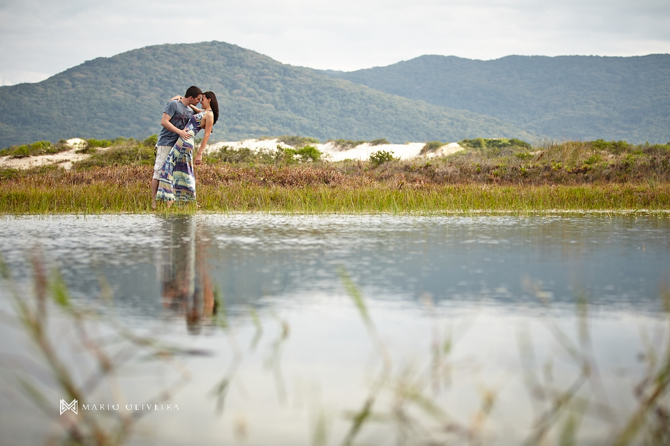 ensaio pré casamento, ensaio fotografico, casal, florianopolis, fotografia, mario oliveira, pre wedding, fotógrafo de casamento, fotografia de casamento, ponte hecilio luz, praia da joaquina