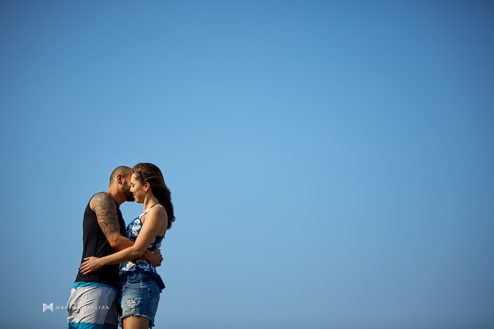 praia da joaquina, ensaio fotográfico, florianopolis, casal, ensaio de casal, fotografia, pre casamento, pre wedding, mario oliveira, surf, casamento