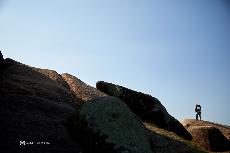praia da joaquina, ensaio fotográfico, florianopolis, casal, ensaio de casal, fotografia, pre casamento, pre wedding, mario oliveira, surf, casamento